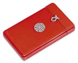 250px-Lacquered_cigarette_box