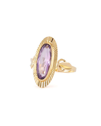 Inel vintage din aur de 18k cu spinel verneuil