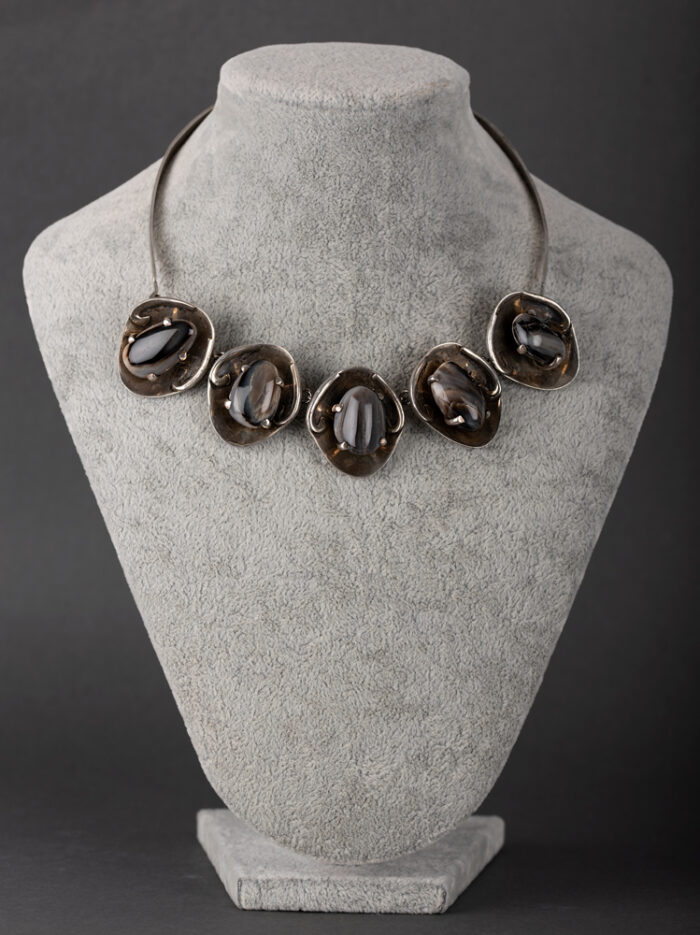 Colier vintage din argint cu agate naturale