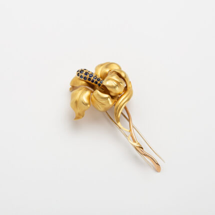 Brosa vintage din aur de 18k cu safire naturale
