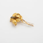 Brosa vintage din aur de 18k cu safire naturale