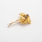 Brosa vintage din aur de 18k cu safire naturale