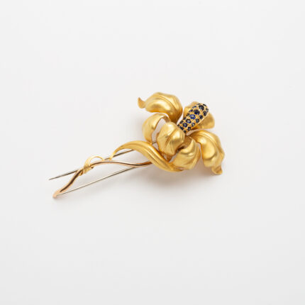 Brosa vintage din aur de 18k cu safire naturale