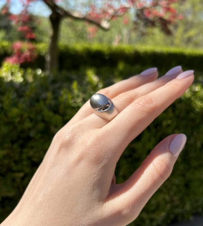 Inel original Bvlgari din aur alb de 18k
