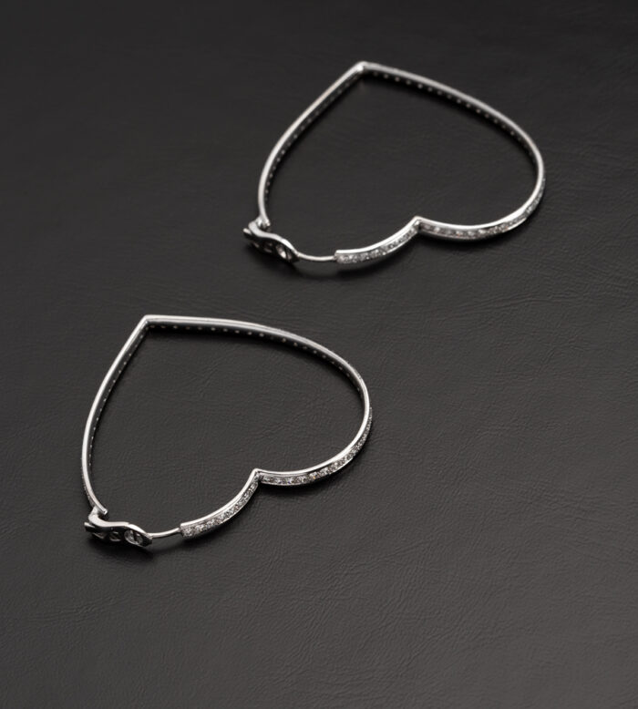 Cercei inima din aur alb de 18k cu diamante naturale de 5ct