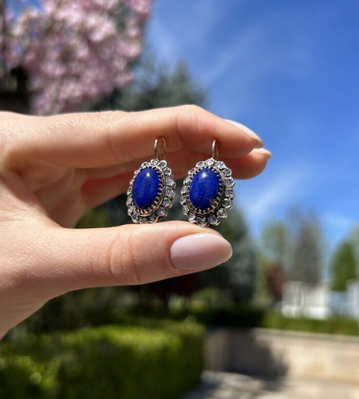 Cercei vintage din aur de 12k cu lapis lazuli si anturaj diamante naturale