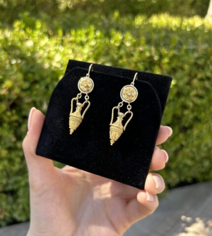 Cercei vintage cu anfora din aur de 18k si diamante naturale