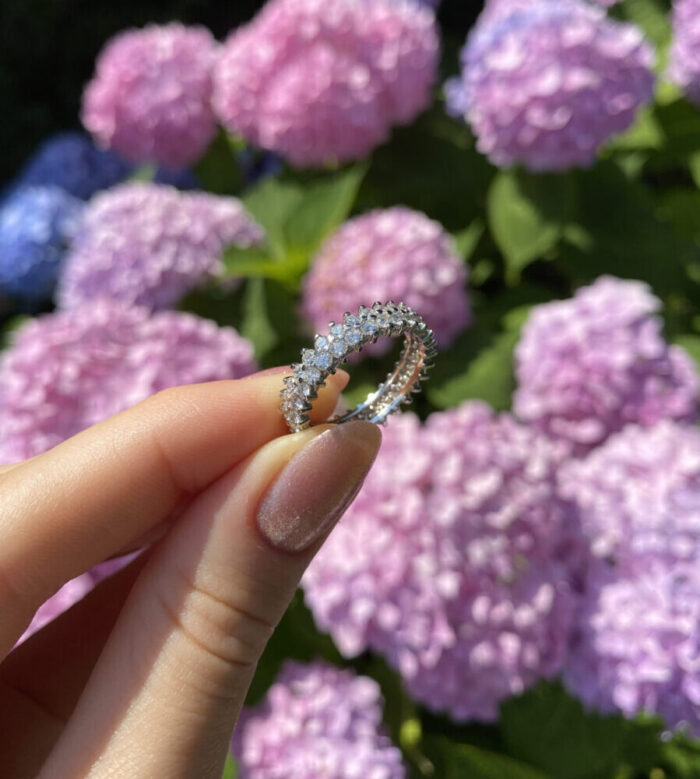 Inel Eternity din aur alb de 18k cu diamante naturale