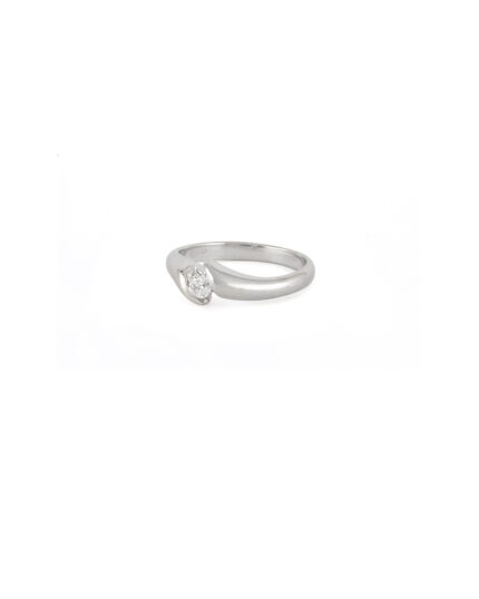 Inel din aur alb de 18k cu diamant natural