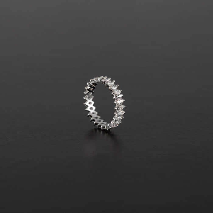 Inel Eternity din aur alb de 18k cu diamante naturale