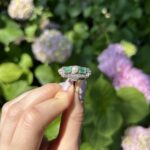 Inel autentic Art Deco din aur de 14k si platina cu perluta, smaralde si diamante naturale