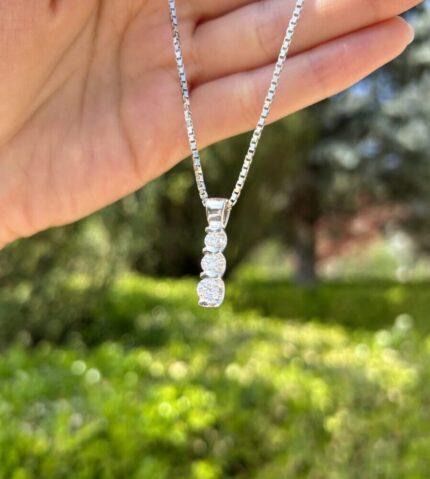 Colier din aur alb de 18k si diamante naturale