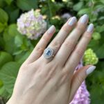 Inel vintage din aur de 18k cu safir si diamante naturale