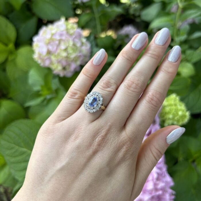 Inel vintage din aur de 18k cu safir si diamante naturale
