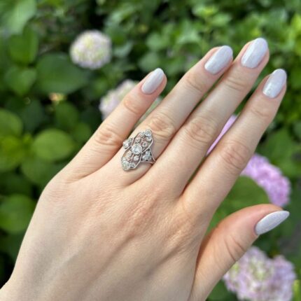 Inel autentic Art Deco din platina cu diamante naturale
