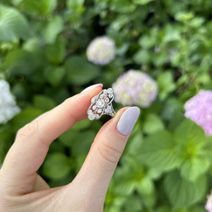 Inel autentic Art Deco din platina cu diamante naturale