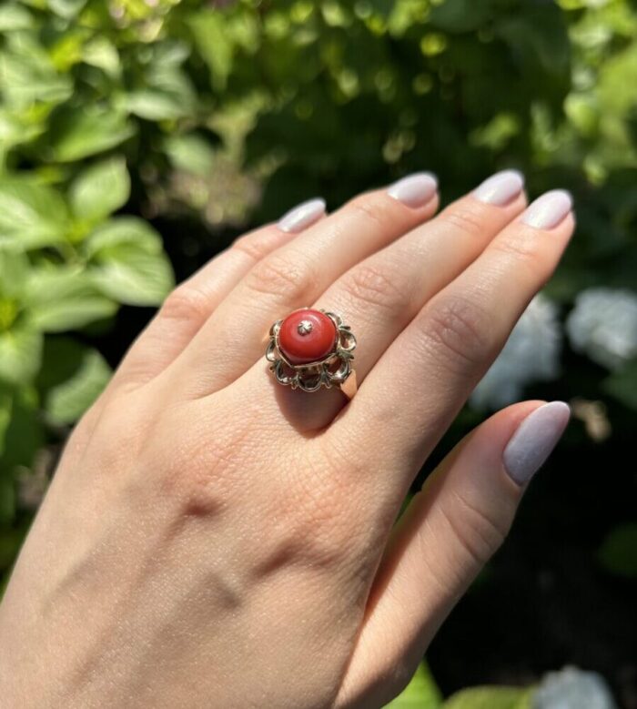 Inel vintage din aur de 14k si coral natural
