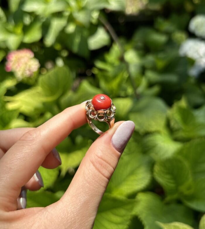 Inel vintage din aur de 14k si coral natural