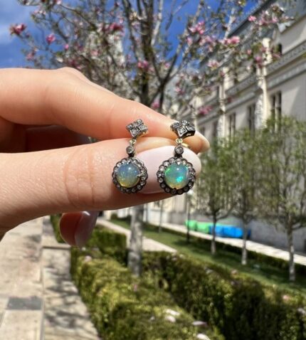 Cercei vintage din aur de 18k si argint cu opal si diamante naturale