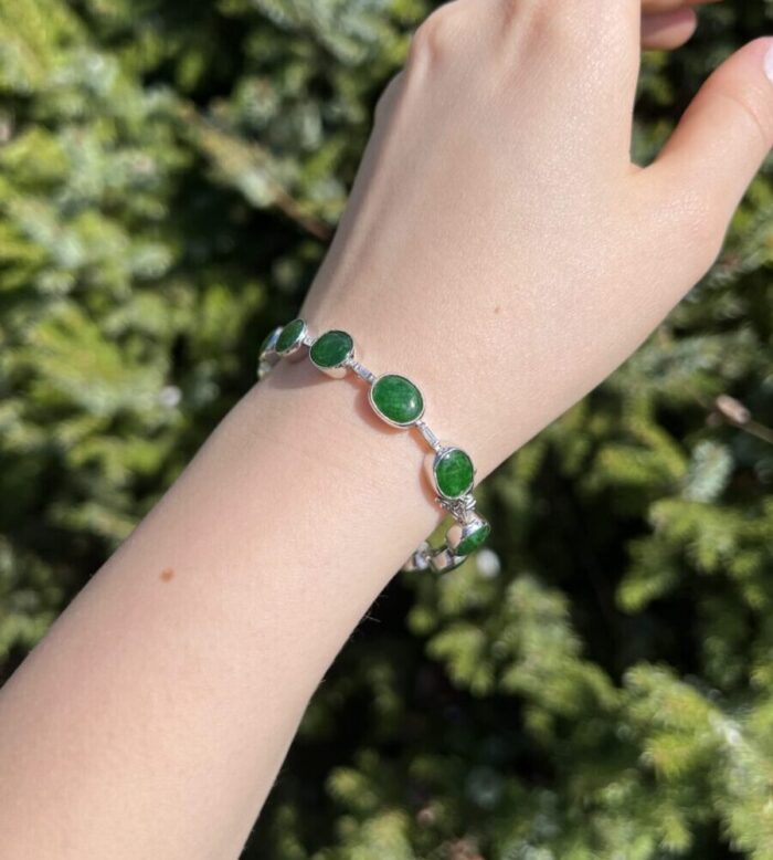Bratara din aur alb de 18k cu jad si diamante naturale
