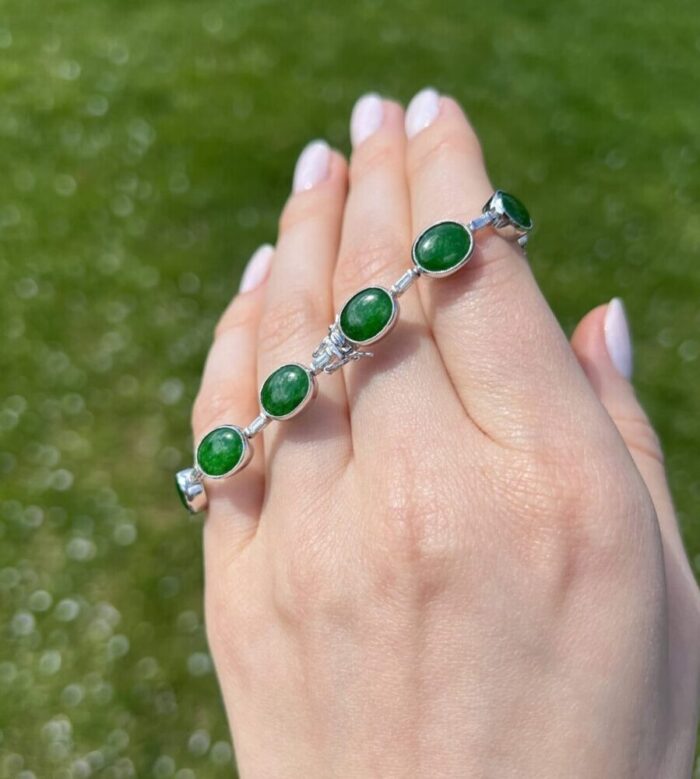Bratara din aur alb de 18k cu jad si diamante naturale