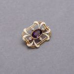 Brosa vintage din aur de 18k cu email, ametist si diamante naturale