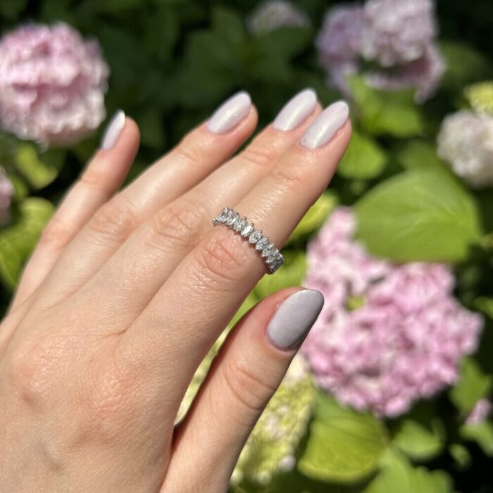 Inel Eternity din aur alb de 18k cu diamante naturale