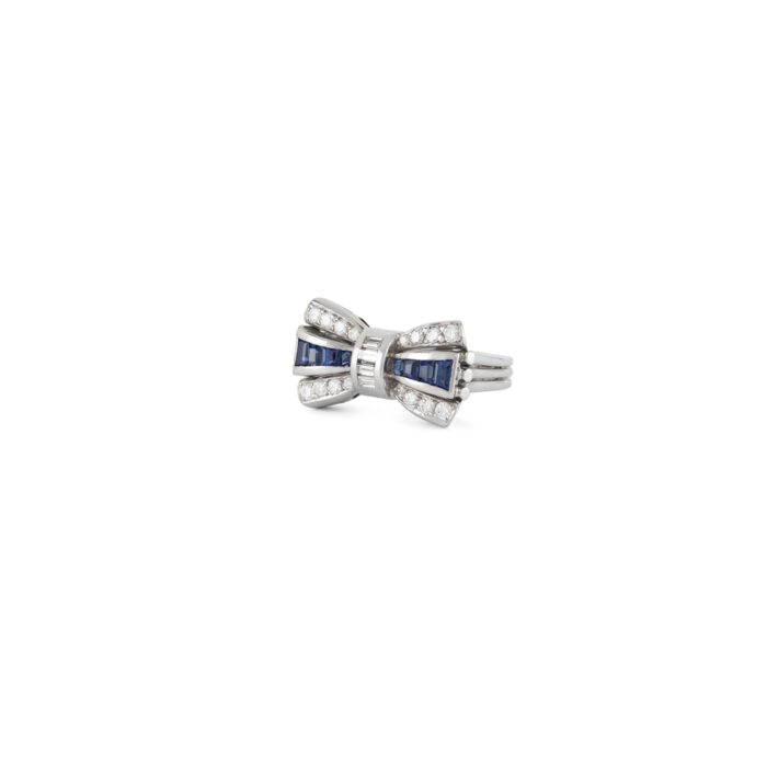 Inel vintage cu fundita din aur alb de 14k cu safire si diamante naturale