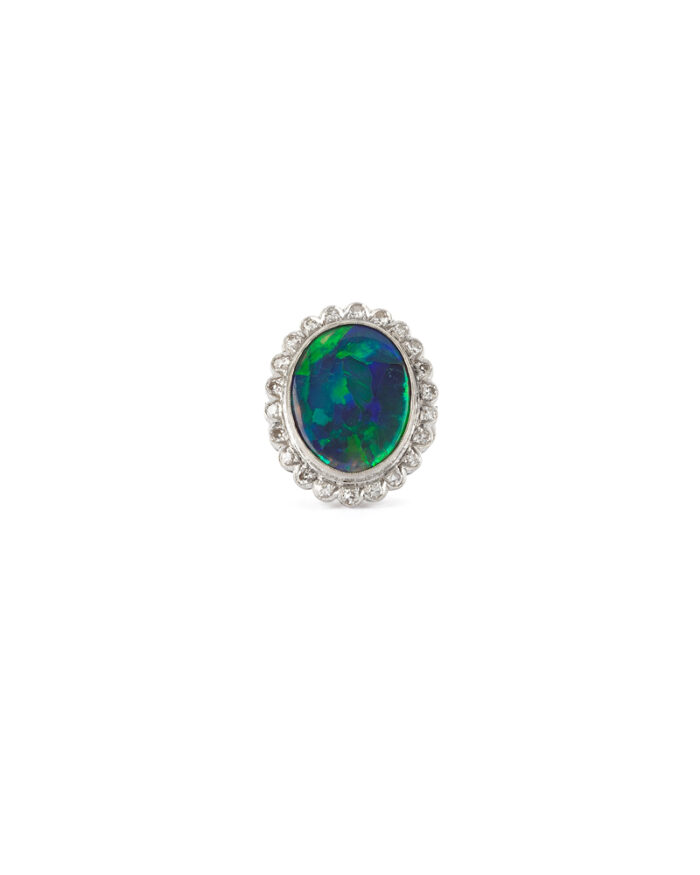 Inel din aur alb de 18k cu opal natural si diamante