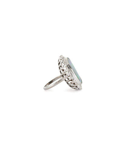 Inel din aur alb de 18k cu opal natural si diamante
