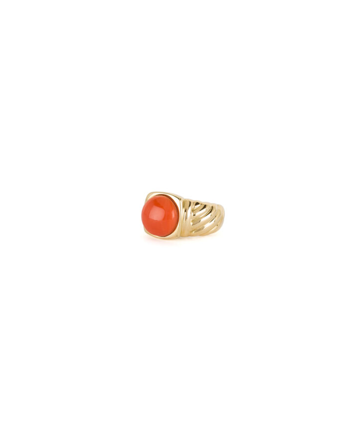Inel vintage din aur de 18k si coral natural