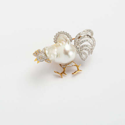 Brosa cocos, creatie din aur de 14k cu perla baroc si diamante naturale