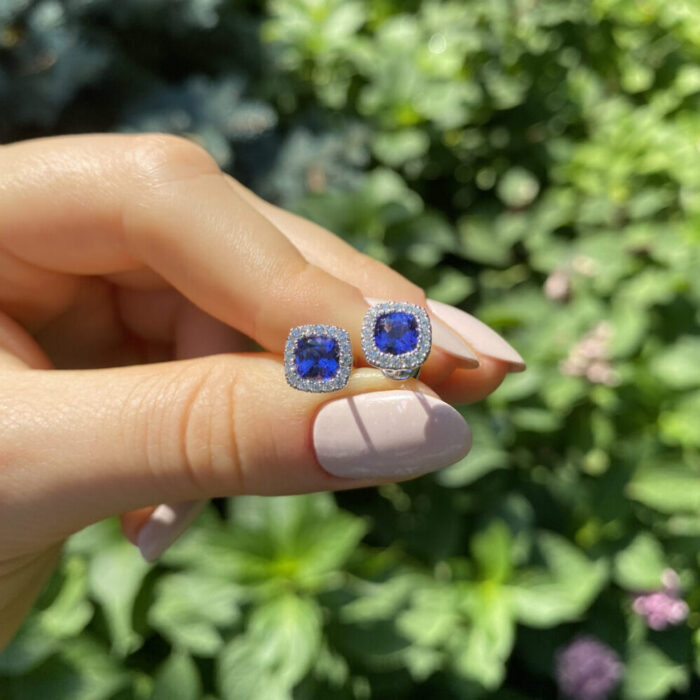 Cercei din aur alb de 18k cu tanzanit si diamante naturale