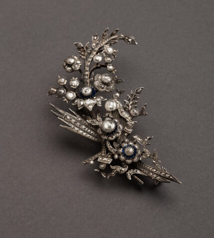 Brosa vintage din argint cu diamante naturale 2ct