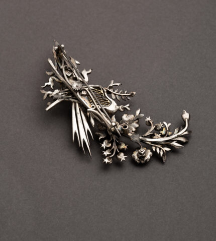 Brosa vintage din argint cu diamante naturale 2ct