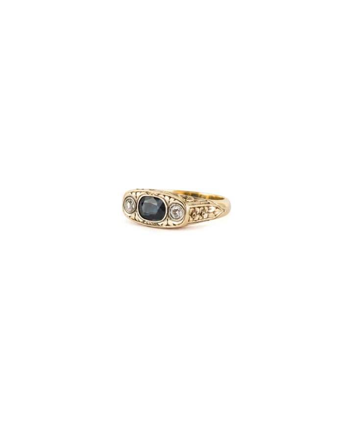 Inel vintage din aur de 18k cu safir si diamante naturale