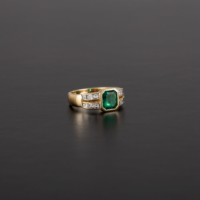Inel din aur de 18k cu smarald si diamante naturale
