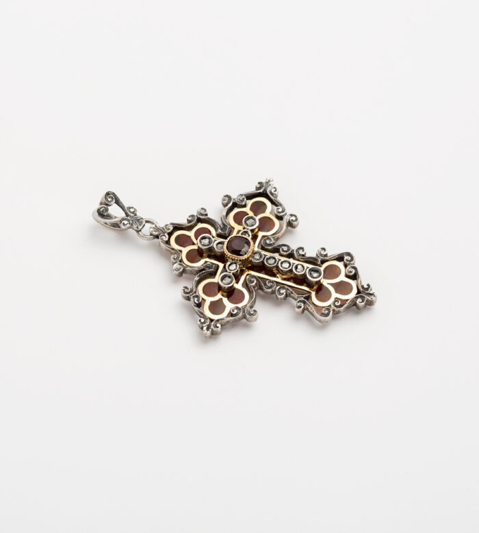 Cruciulita vintage din aur de 18k si argint cu granat si diamante naturale