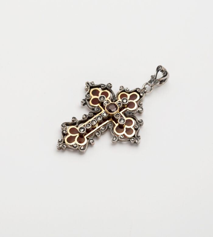 Cruciulita vintage din aur de 18k si argint cu granat si diamante naturale