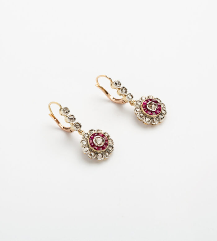 Cercei Art Deco din aur de 18k cu diamante si rubine naturale montate in platina