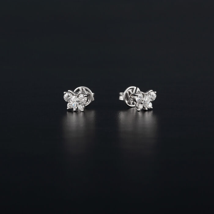 Cercei fluturasi din aur alb de 18k cu diamante naturale