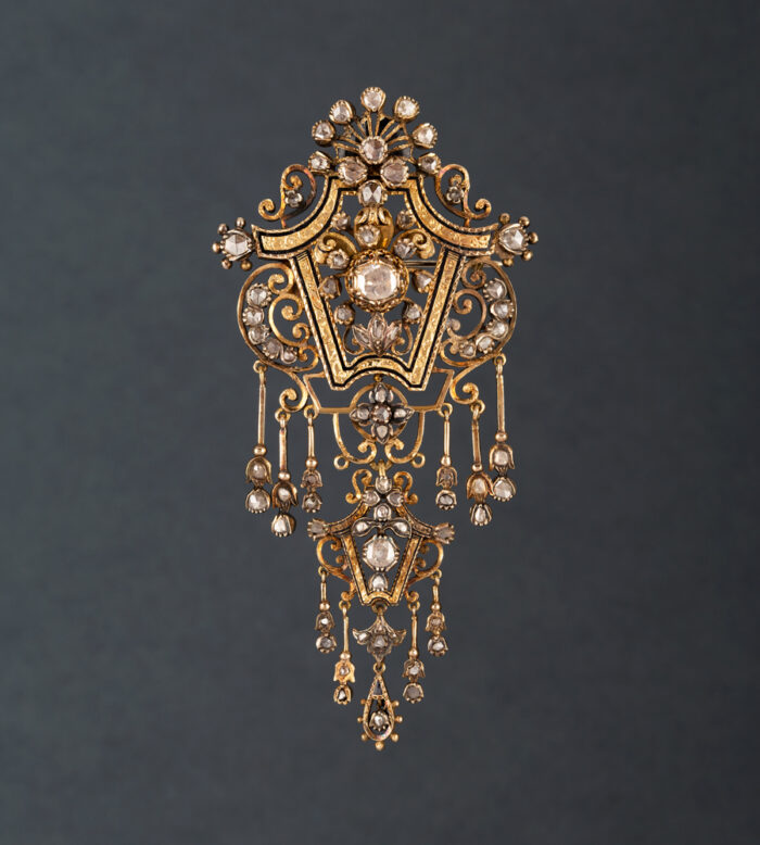 Brosa vintage din aur de 18k cu email negru si diamante naturale