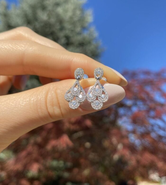 Cercei din aur alb de 18k cu diamante naturale