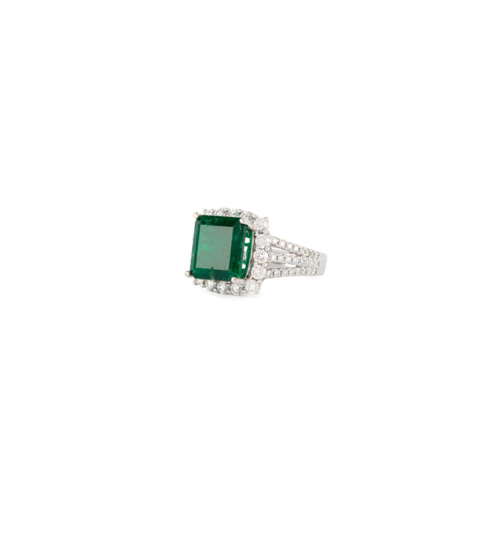 Inel din aur alb de 18k cu smarald si diamante naturale