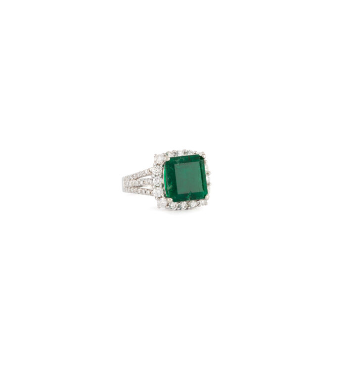Inel din aur alb de 18k cu smarald si diamante naturale