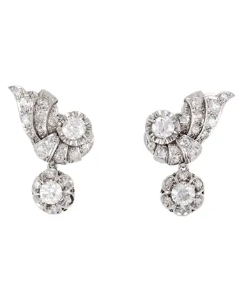 Cercei lungi vintage din platina cu diamante naturale