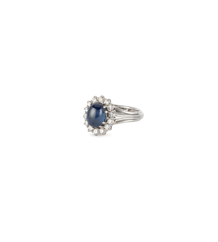Inel vintage din aur alb de 18k cu safir si diamante naturale