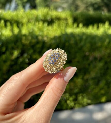 Inel din aur galben de 18k ornat cu safire naturale