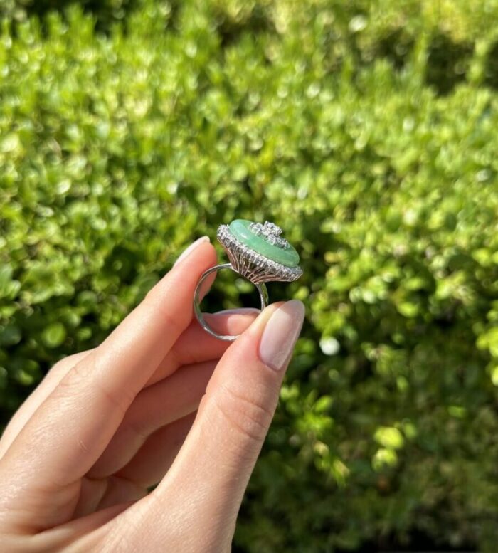 Inel din aur alb de 14k cu jad si diamante naturale