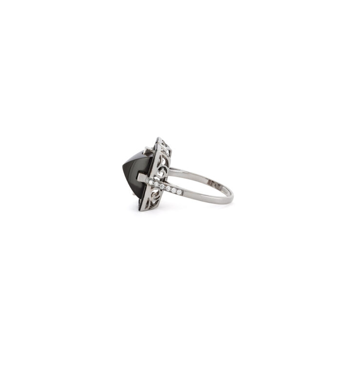 Inel autentic Art Deco din aur alb de 18k cu onix si diamante naturale